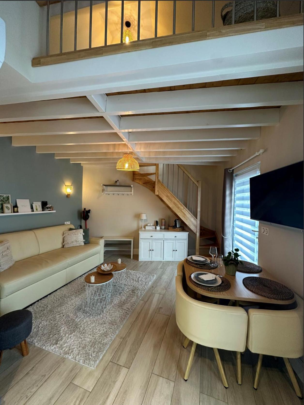 Au Domaine Du Predieu Crécy-sur-Serre Room photo